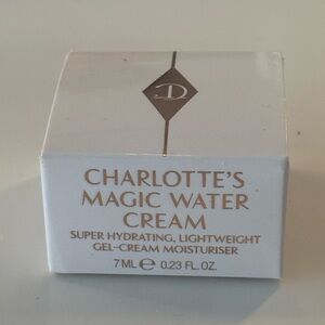 charlotte tilbury magic water cream